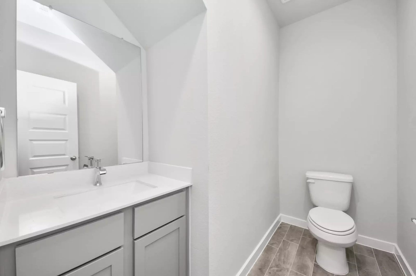 14830 Diamond Dove Lane photo 3