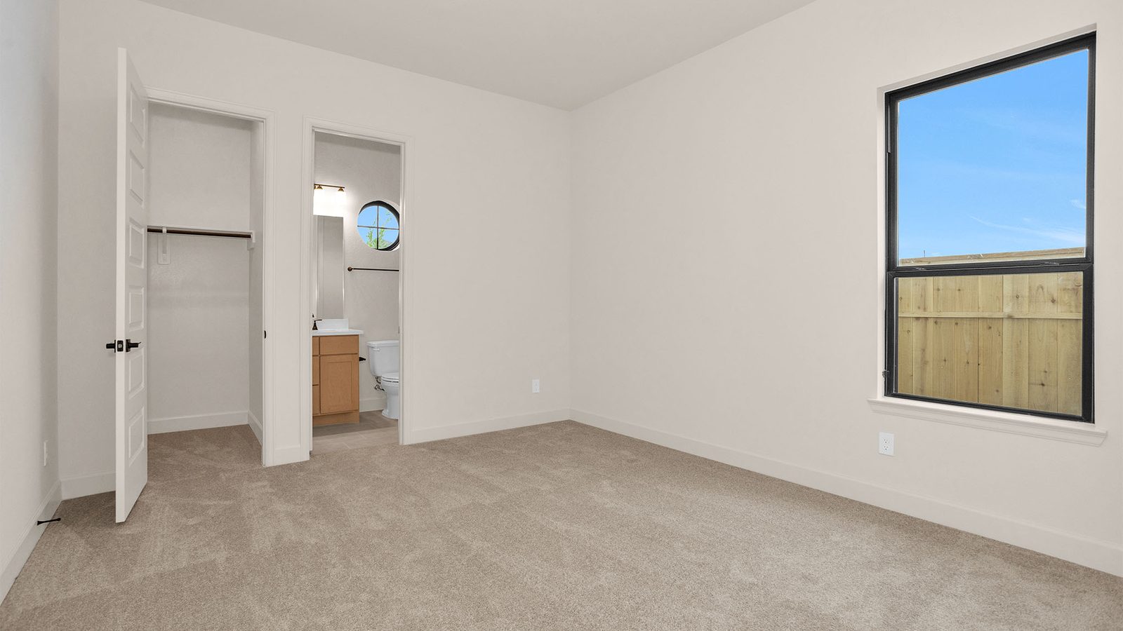 10110 Regal Mist Drive photo 12