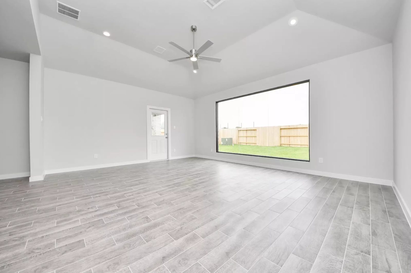 14830 Diamond Dove Lane photo 8
